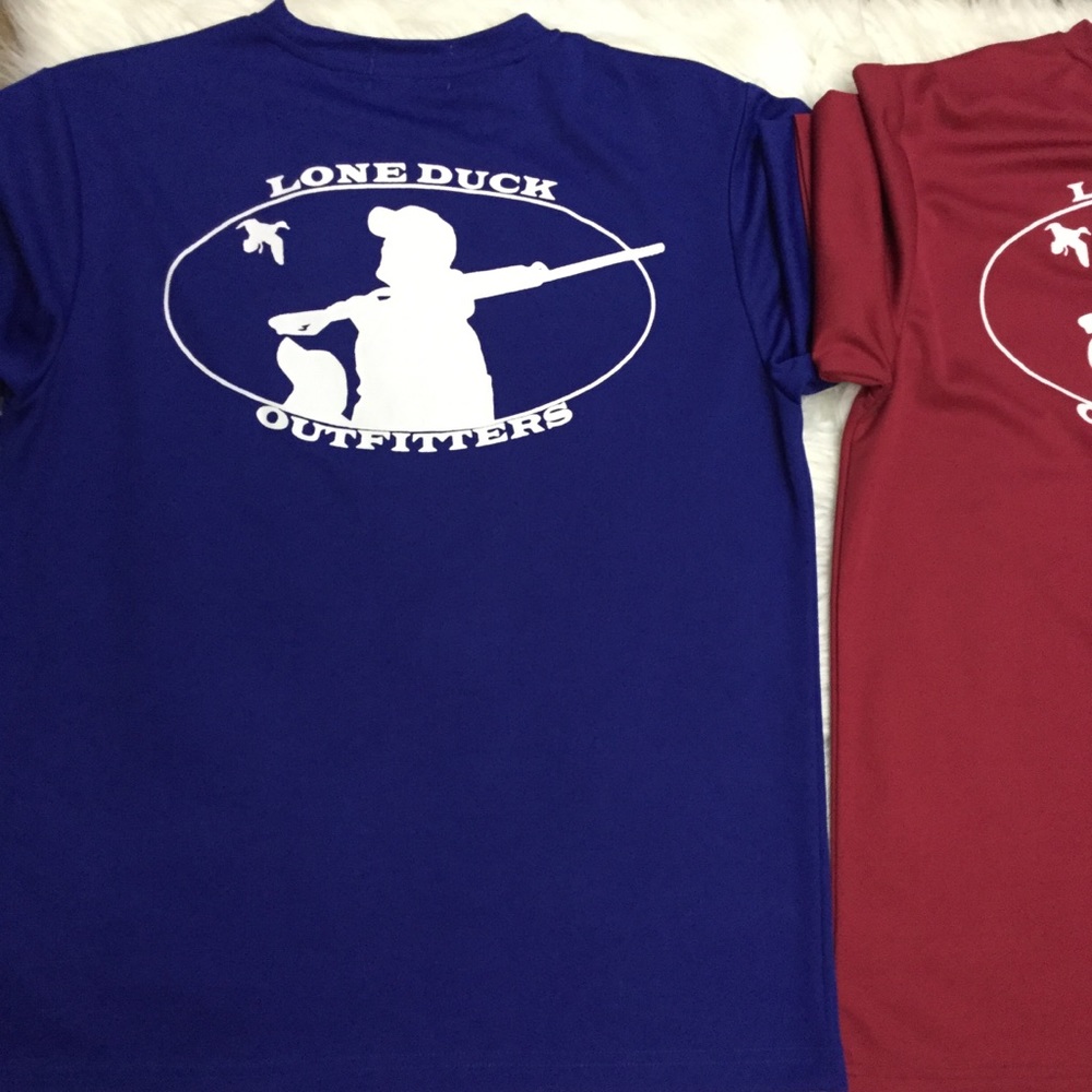 LONE DUCK OUTFITTERS sz Medium Shirt Bundle (Set of 2) Polyester Short Sleeve